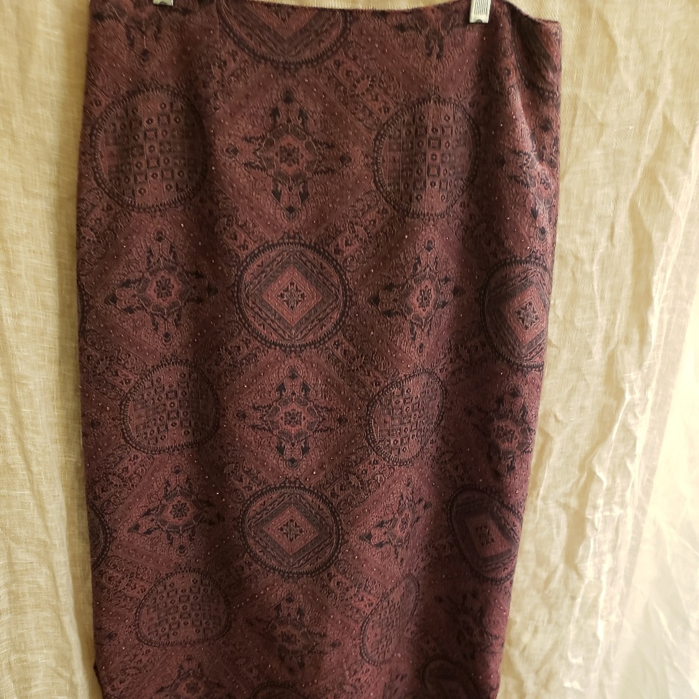 Beaded tapestry skirt with fringe hem